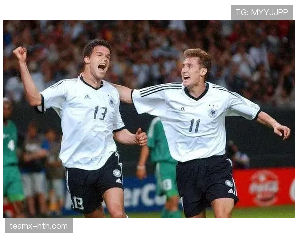 巴拉克与齐达内在组织推进下形成分散结构差异 巴拉克与齐达内在组织推进下形成分散结构差异