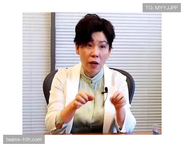 要是把邓亚萍的训练日记和她的账单摞一块儿，差距感会把我整懵